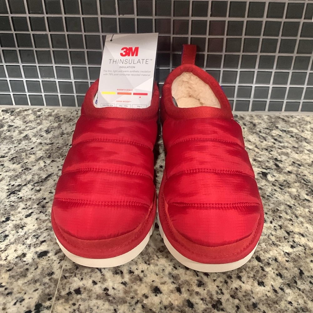 UGG Tasman 3M Puff LTA Red Nylon Slip On Slipper Shoes 1127735 Men's Size 8 - Picture 2 of 3